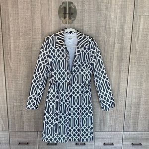 Skirting Round Lightweight Trench-coat